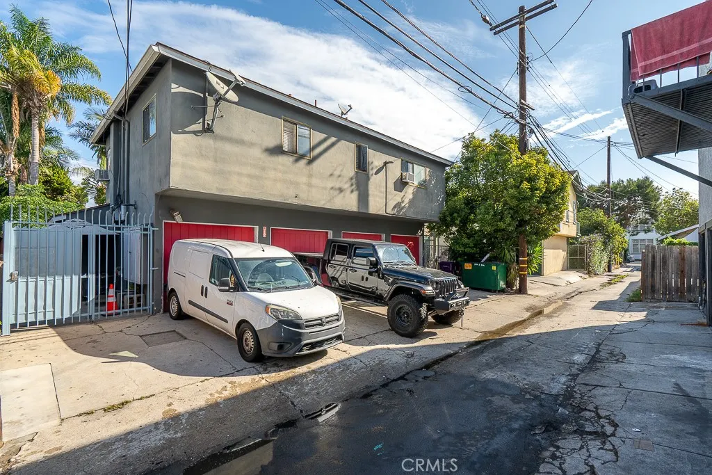 main property photo 12