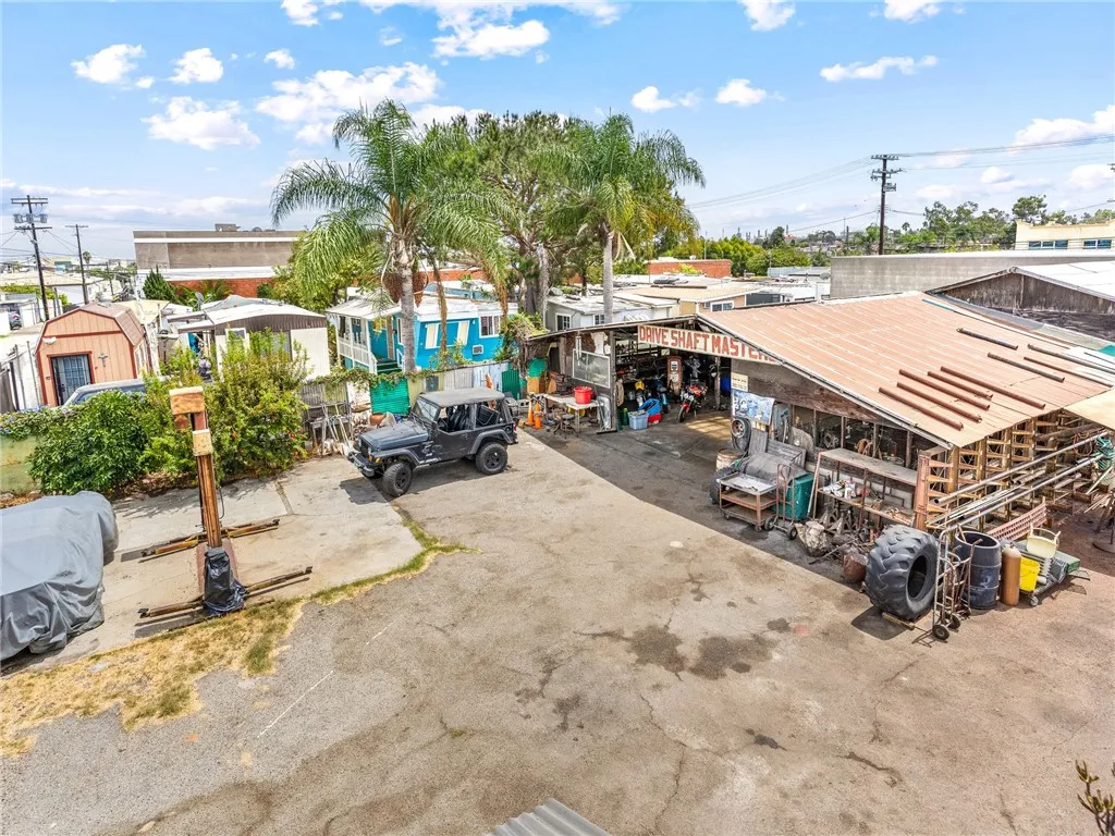 main property photo 34