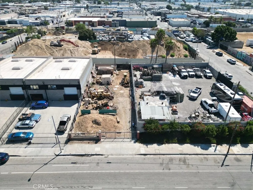 main property photo 10