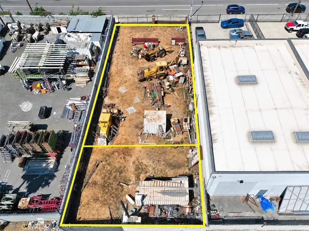 main property photo 13
