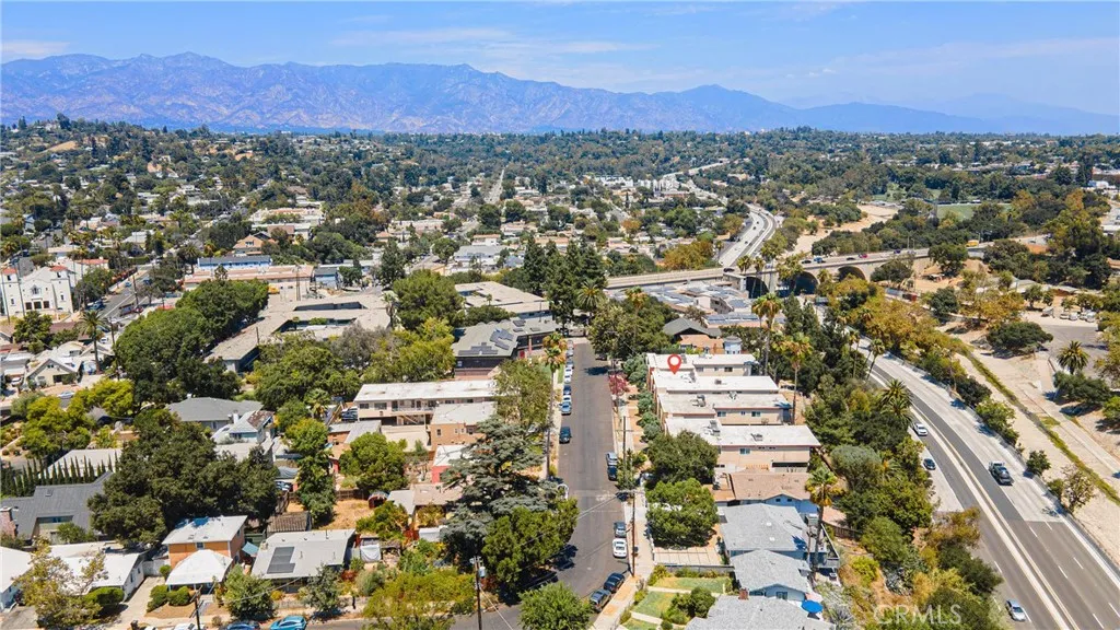 main property photo 74