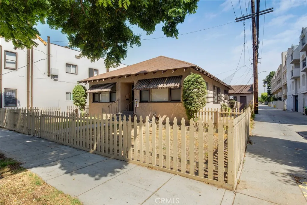 main property photo 2