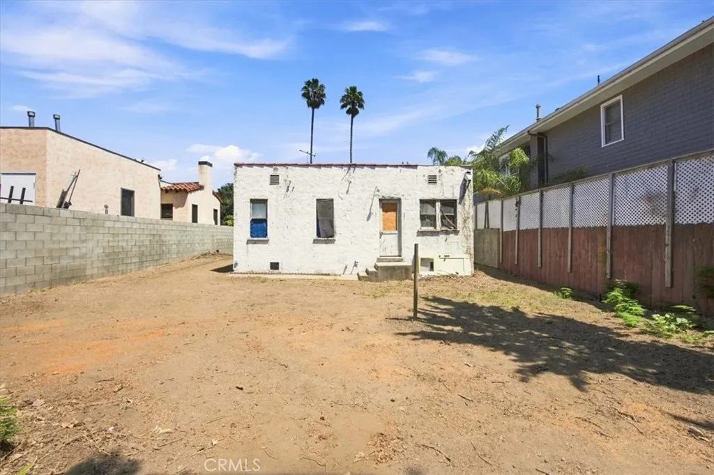 main property photo 10