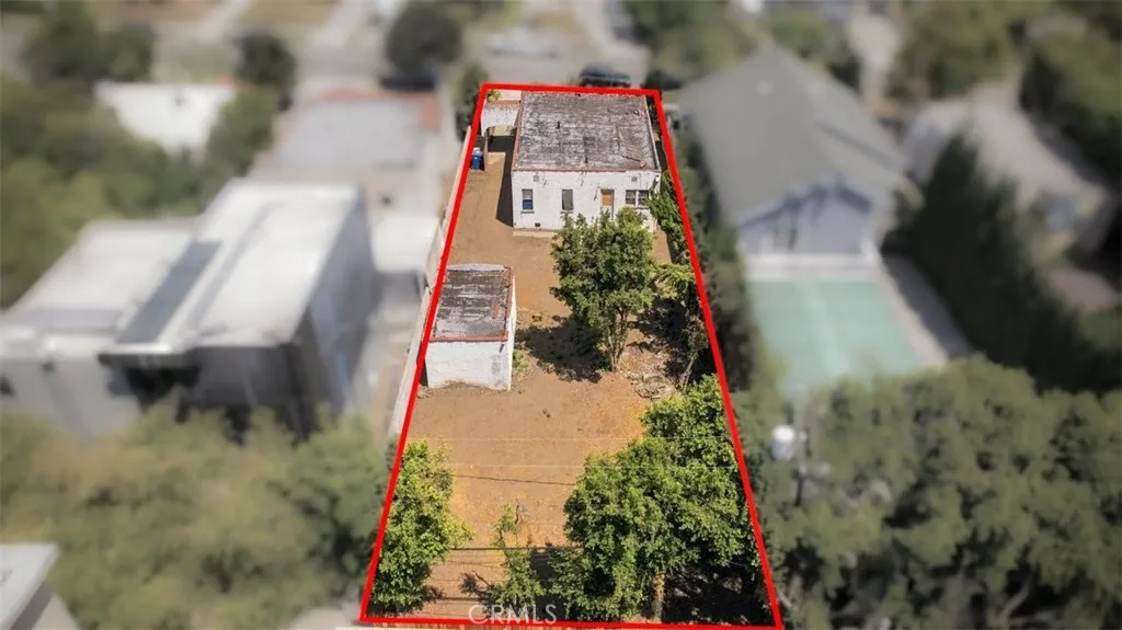 main property photo 12