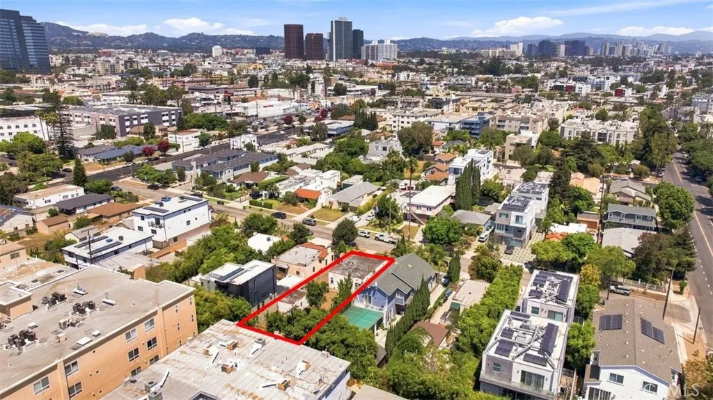 main property photo 14