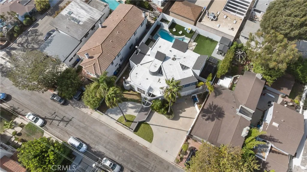 main property photo 48