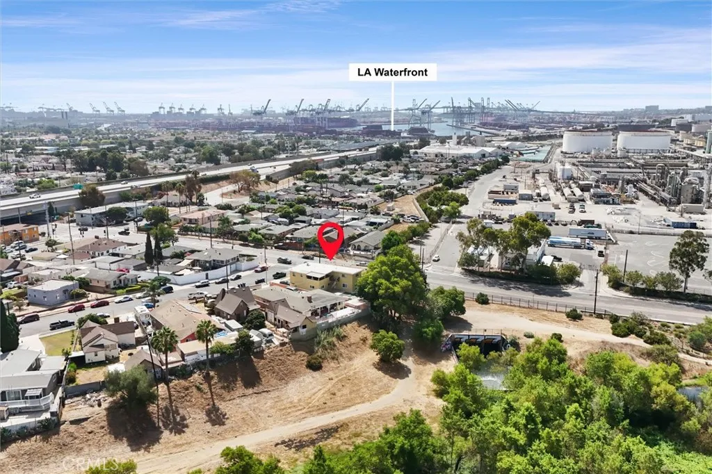 main property photo 41