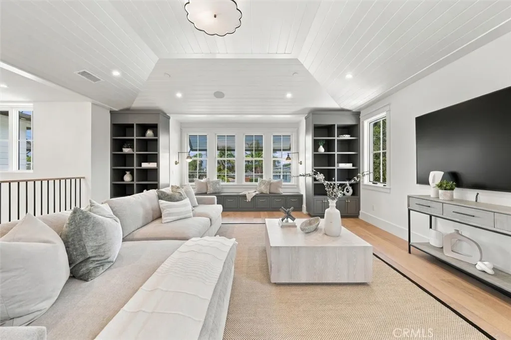 main property photo 65