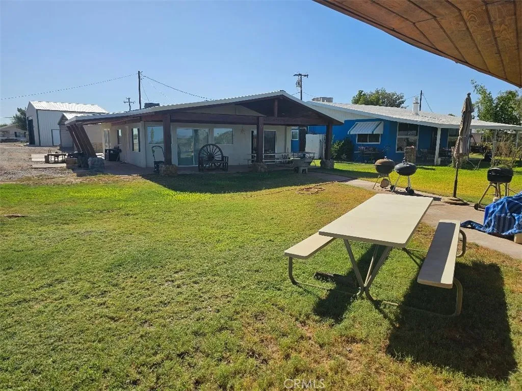 main property photo 3