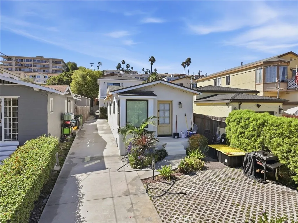 main property photo 0