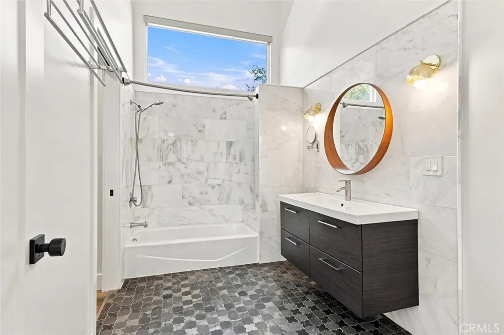 main property photo 63