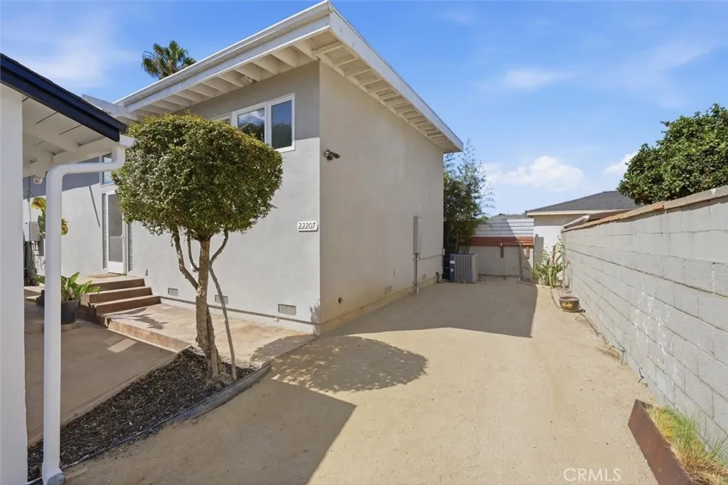 main property photo 70