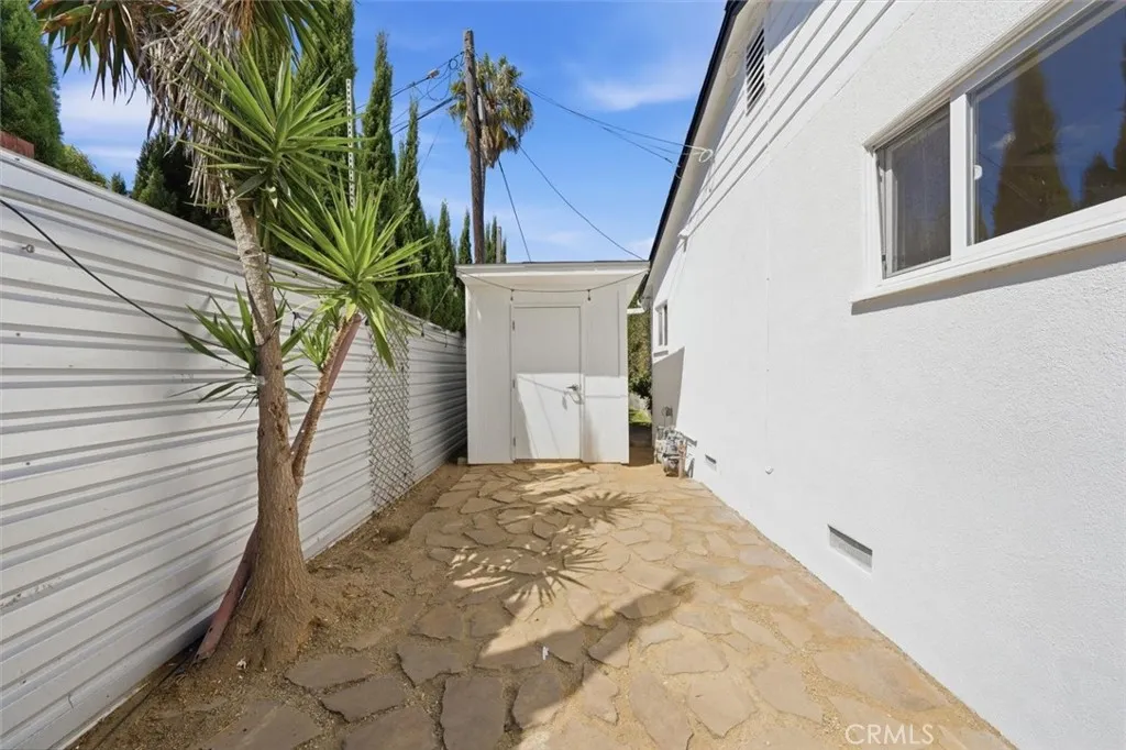 main property photo 74