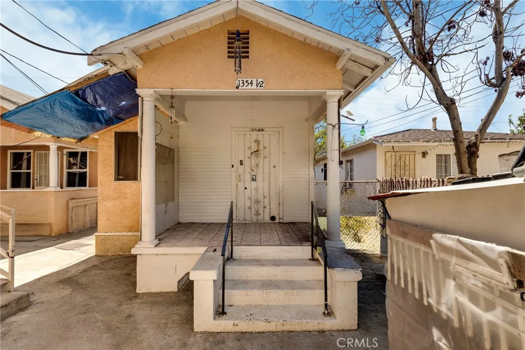 main property photo 9