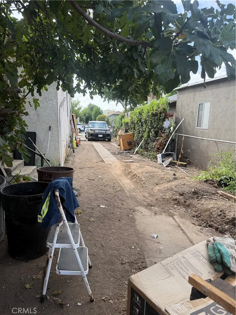 main property photo 11