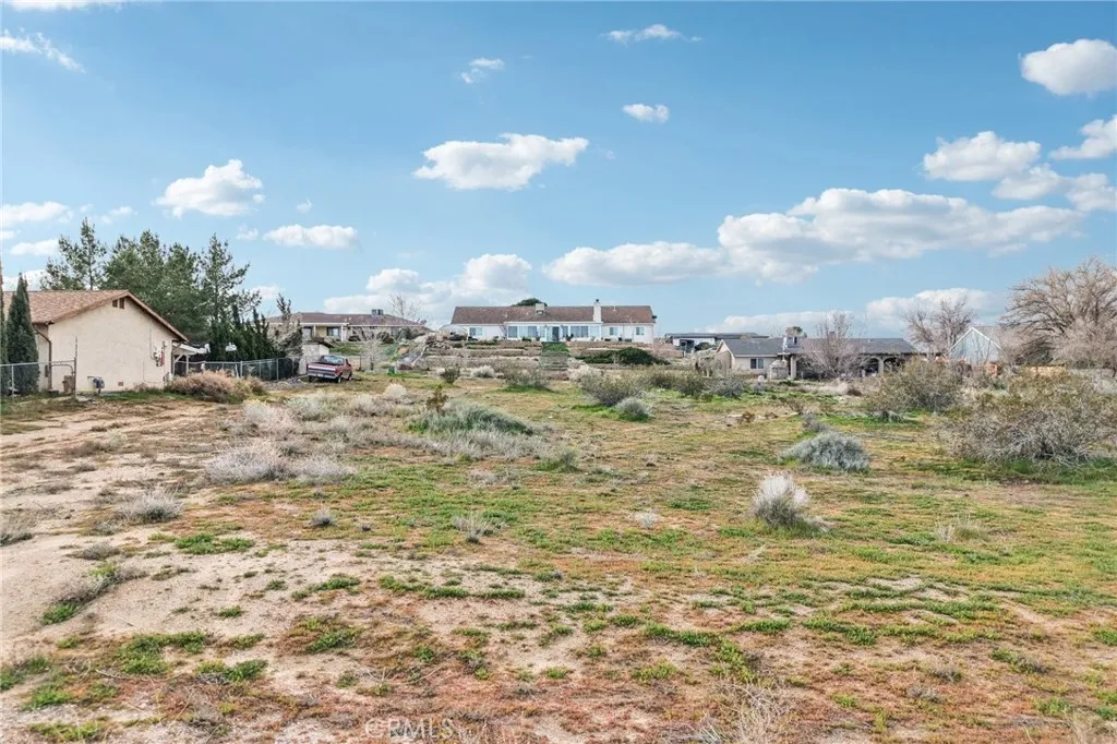main property photo 6