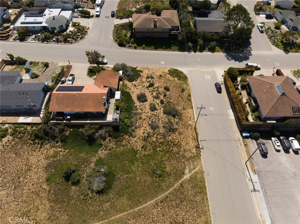 main property photo 14