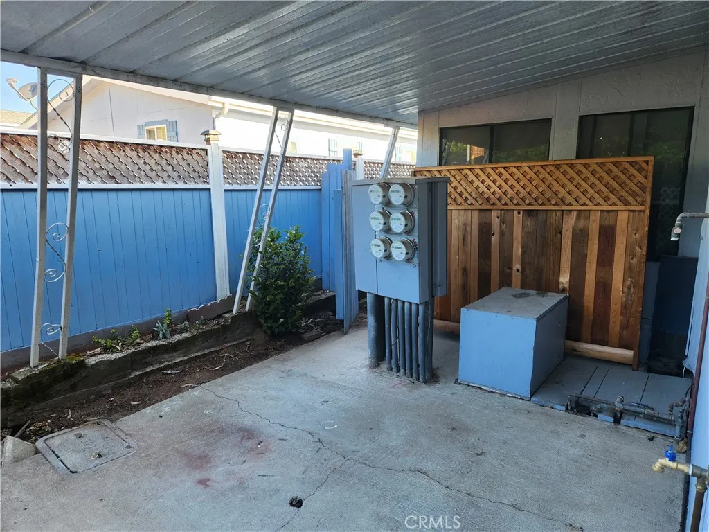 main property photo 29