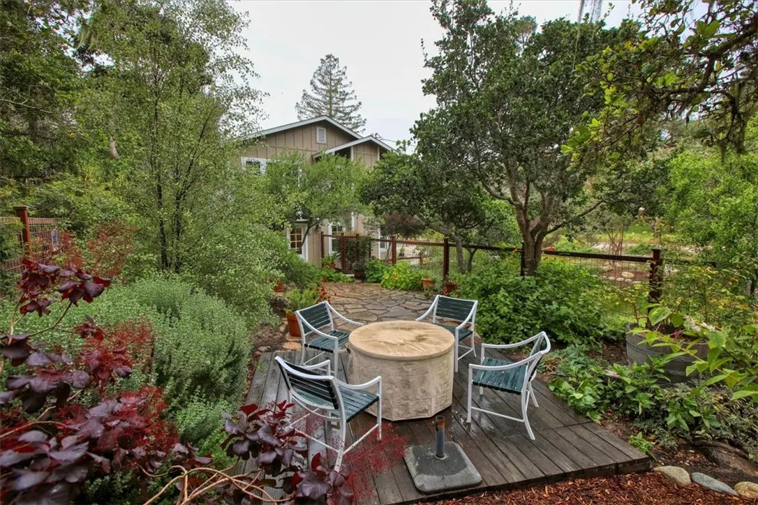 main property photo 51