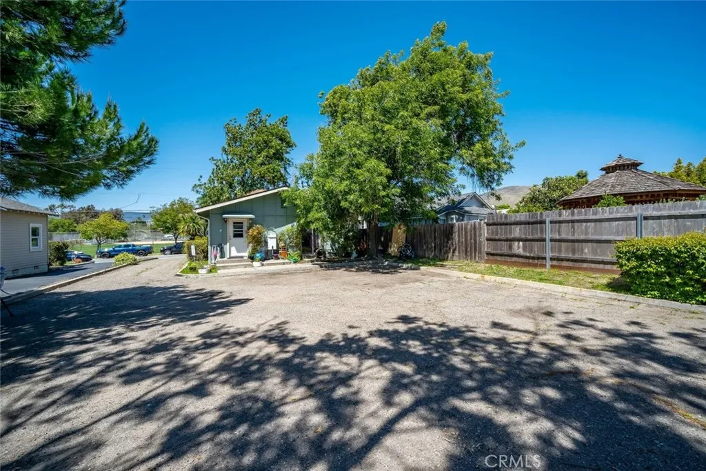 main property photo 15