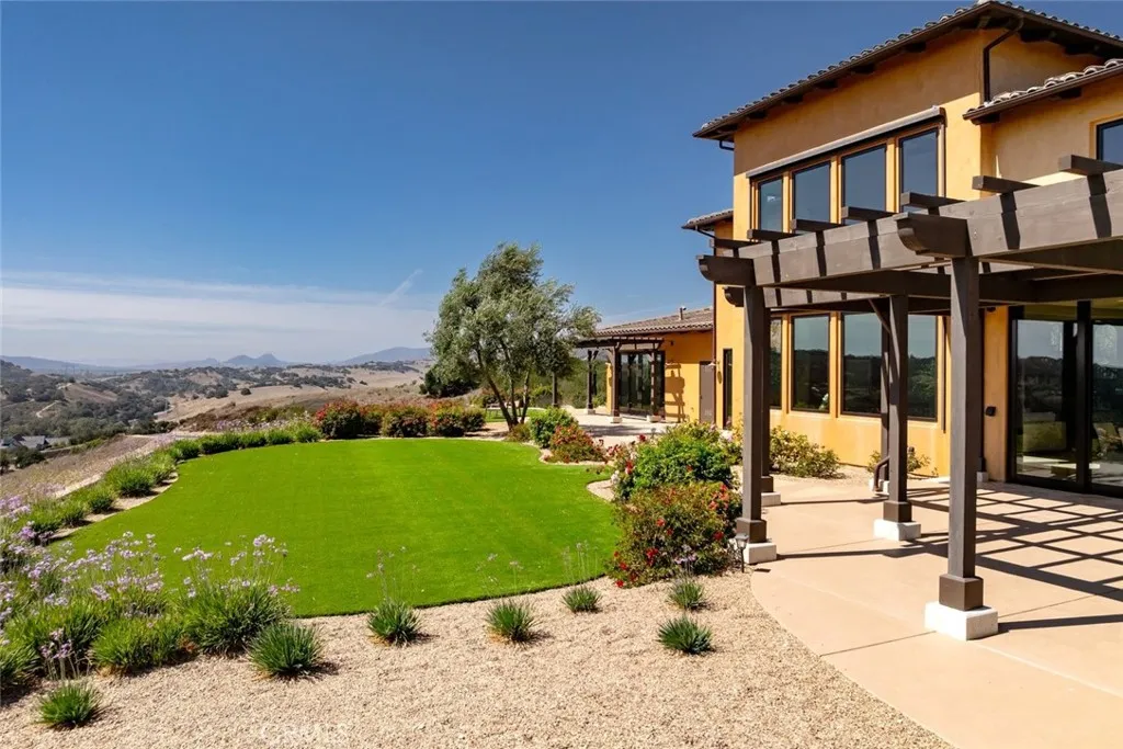 main property photo 25