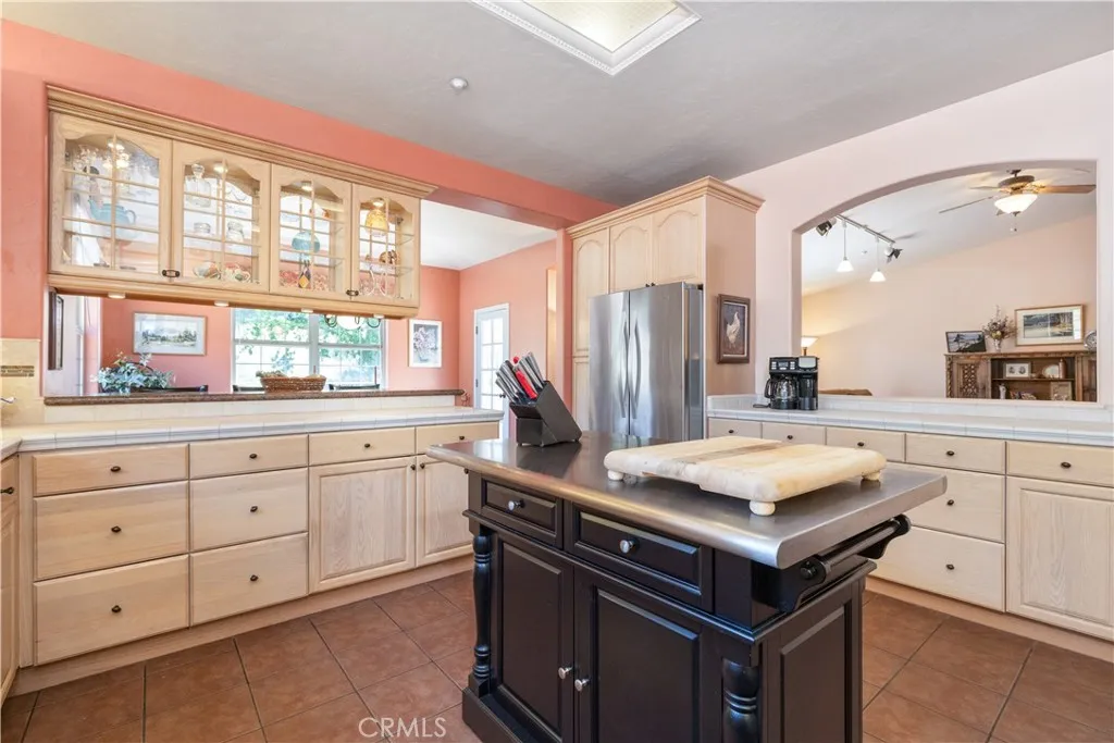 main property photo 17