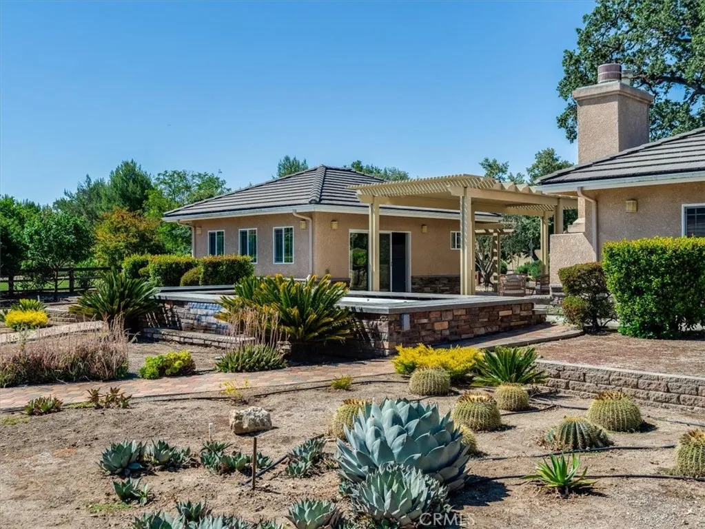 main property photo 48