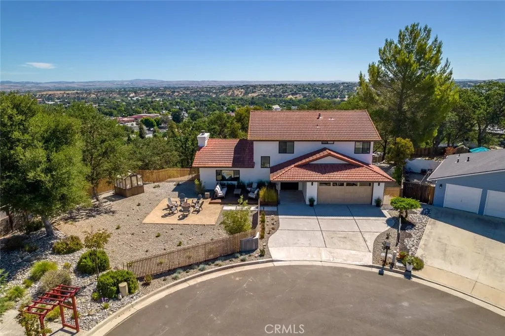 main property photo 60