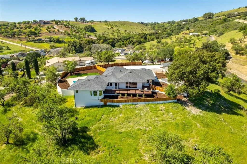 main property photo 59