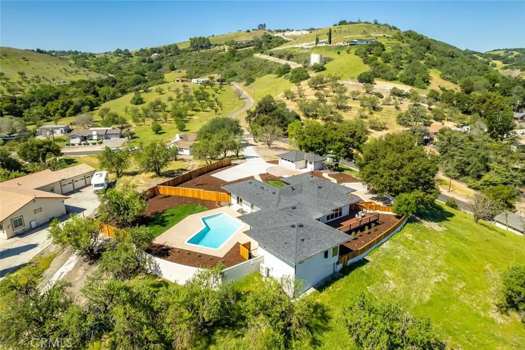 main property photo 60