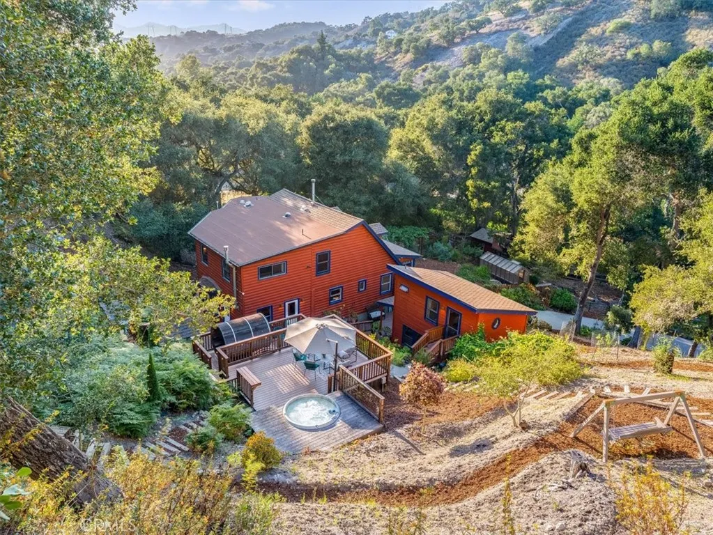 main property photo 38