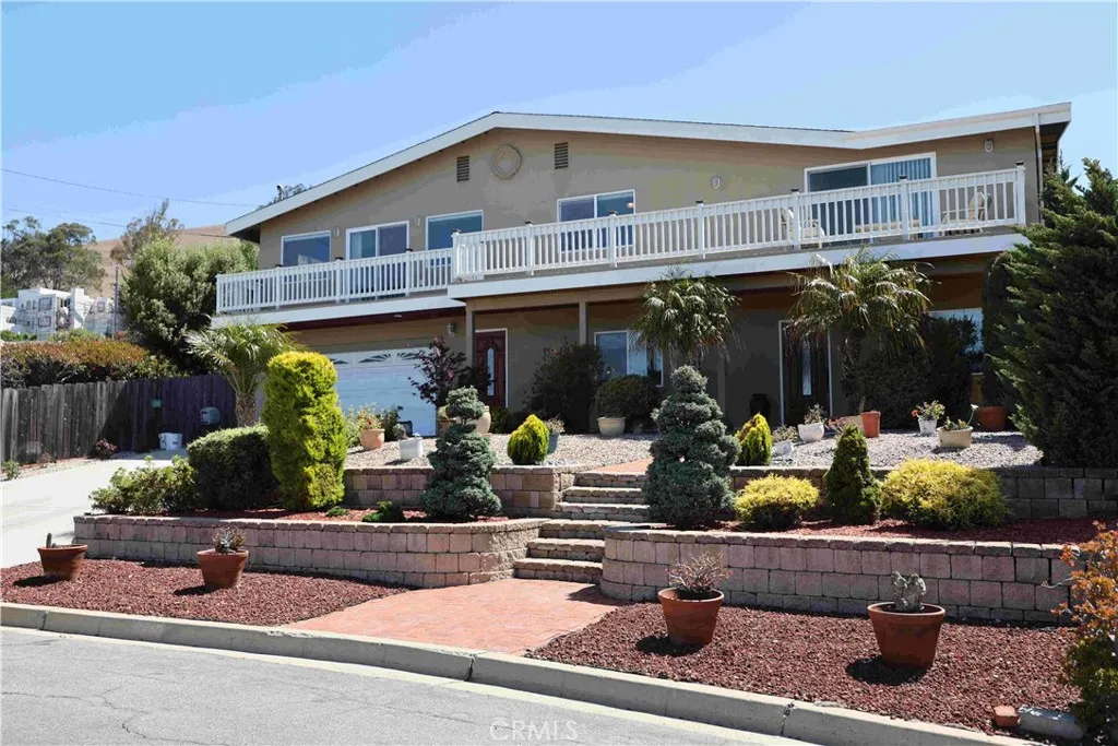 main property photo 37