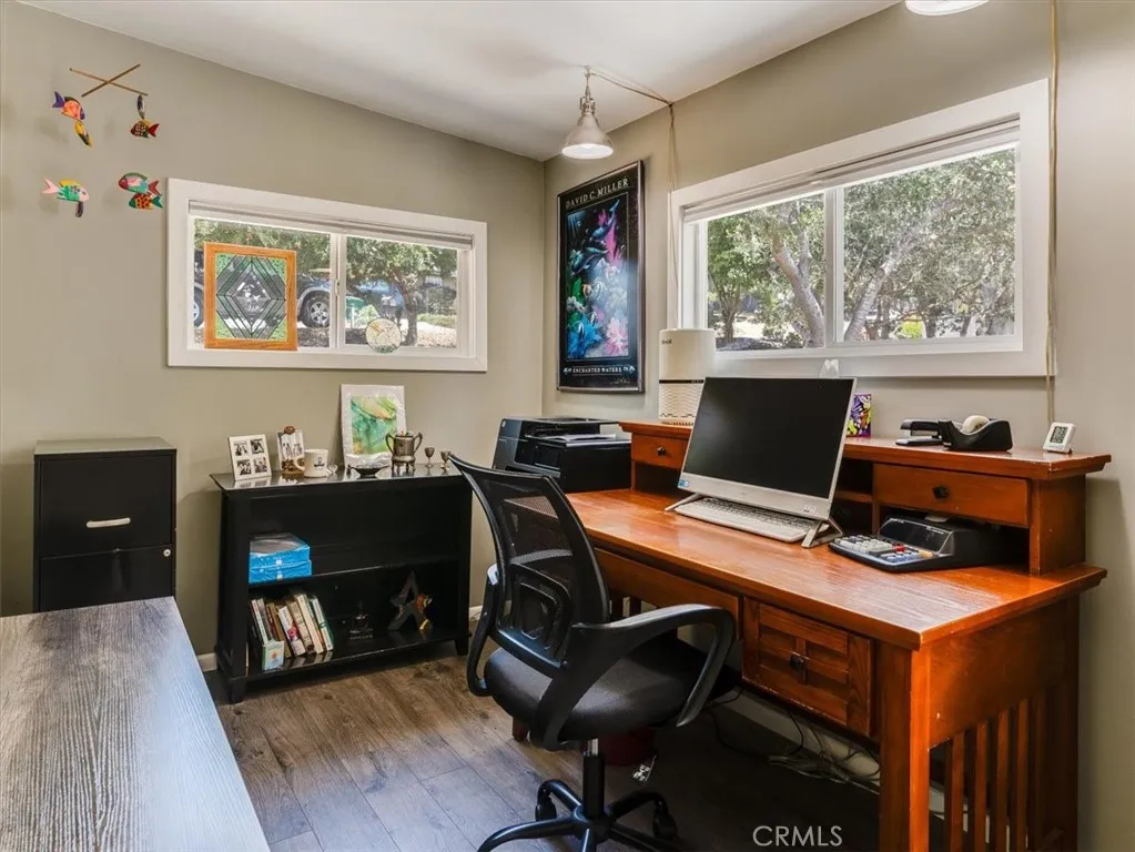 main property photo 28