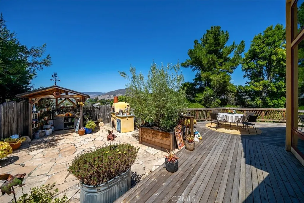 main property photo 23