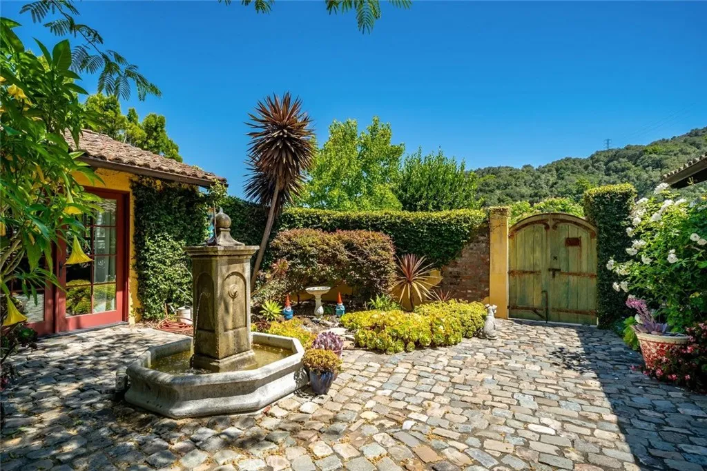 main property photo 48