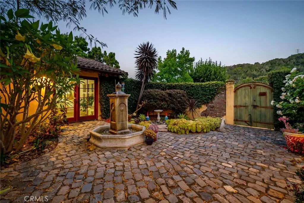main property photo 54
