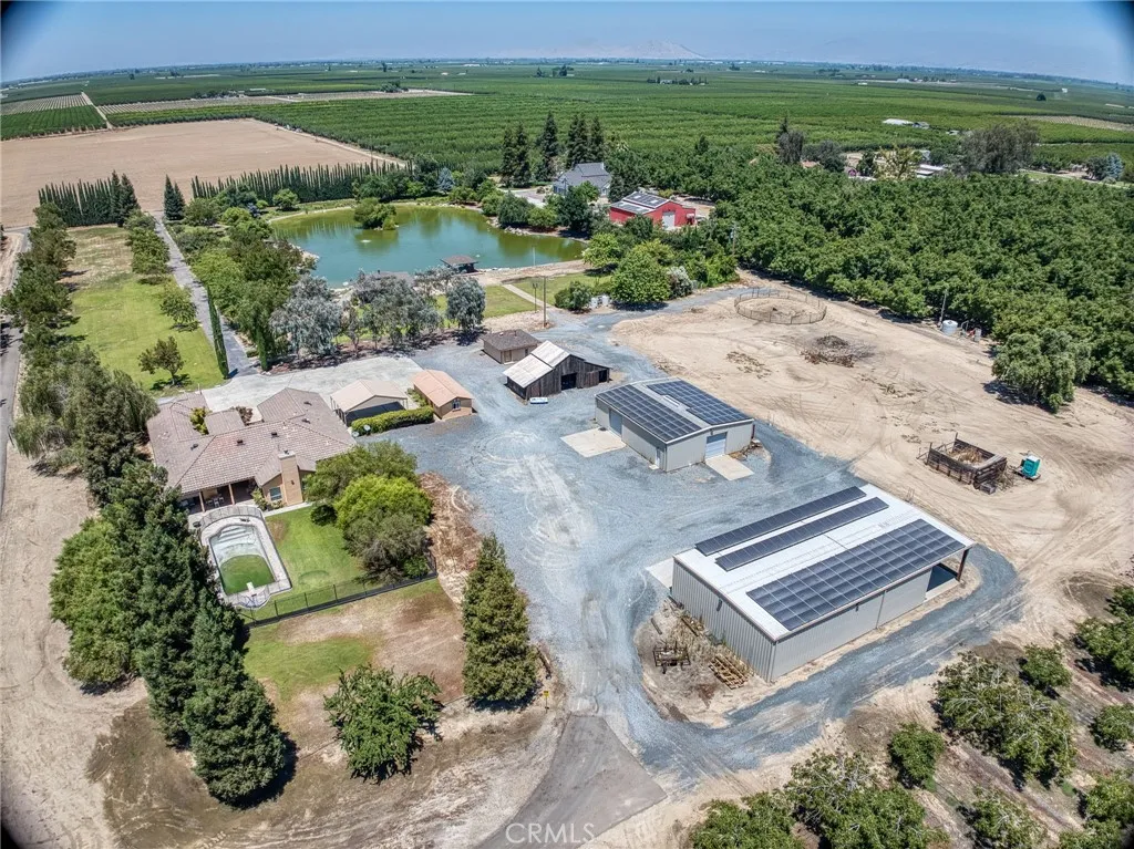 main property photo 12