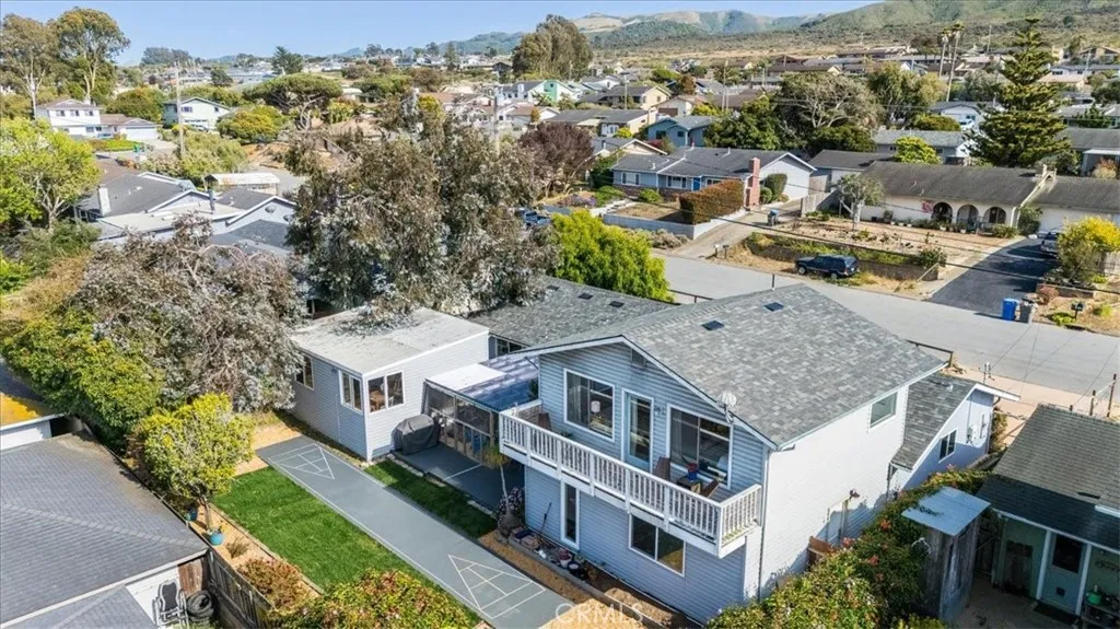 main property photo 39