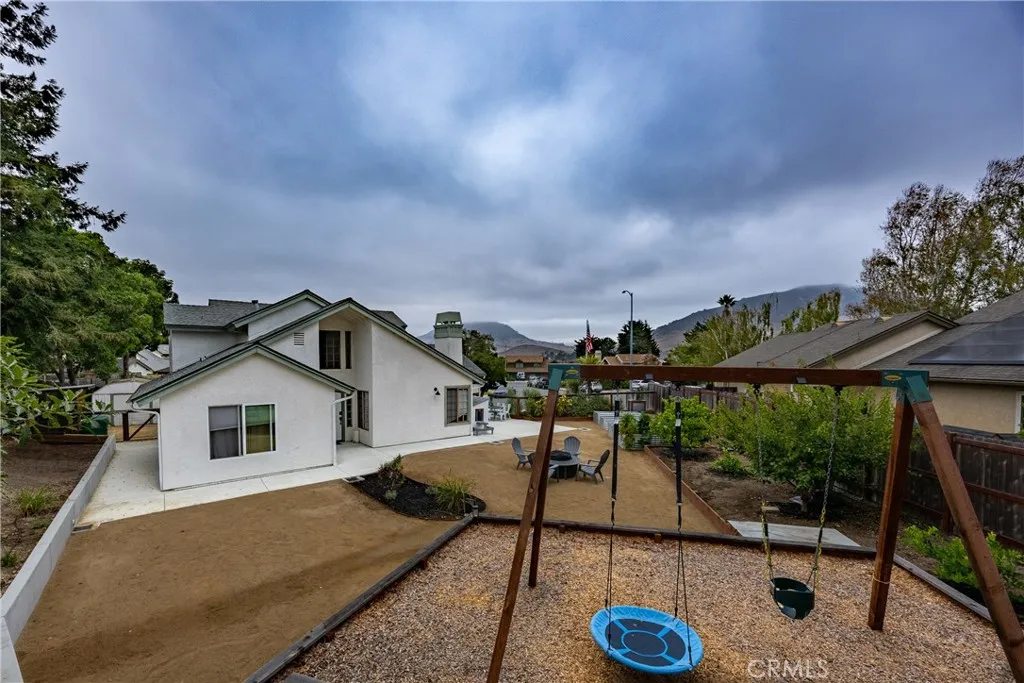 main property photo 6