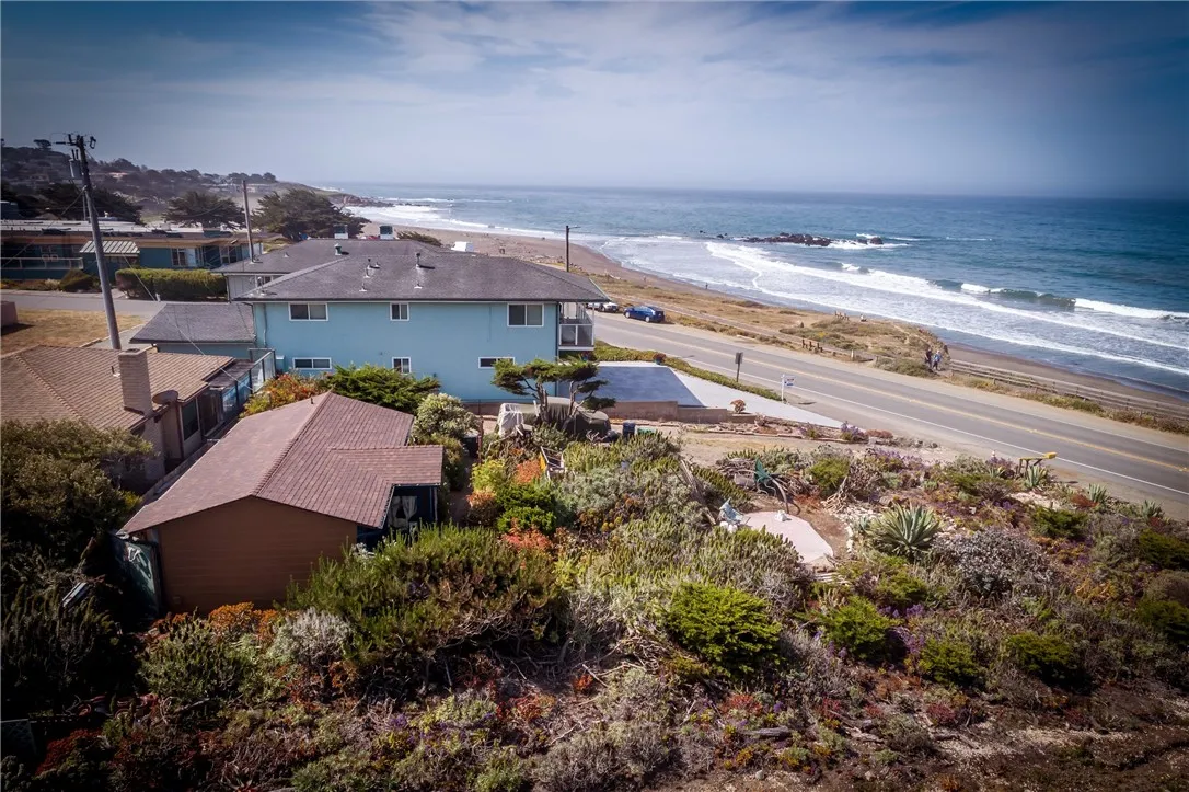 main property photo 31