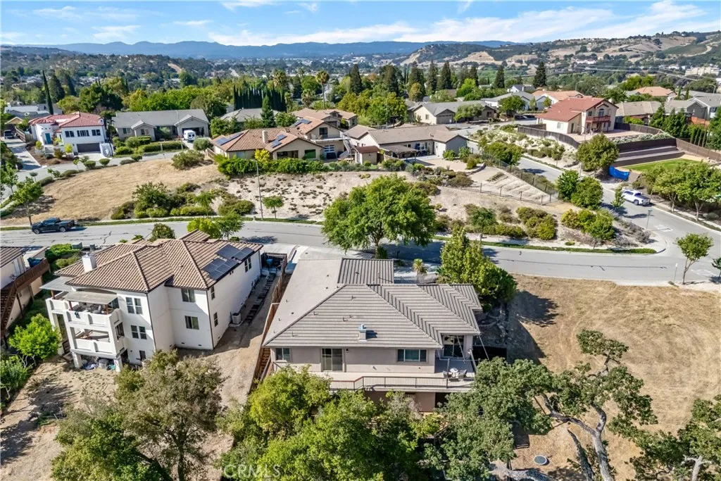 main property photo 70