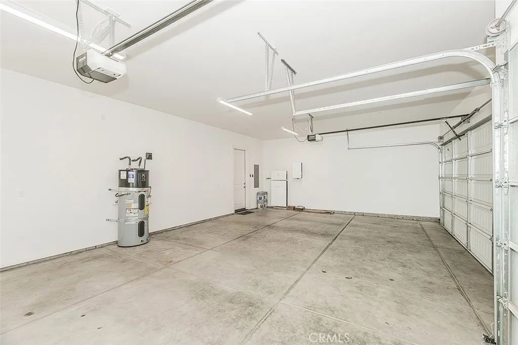 main property photo 50