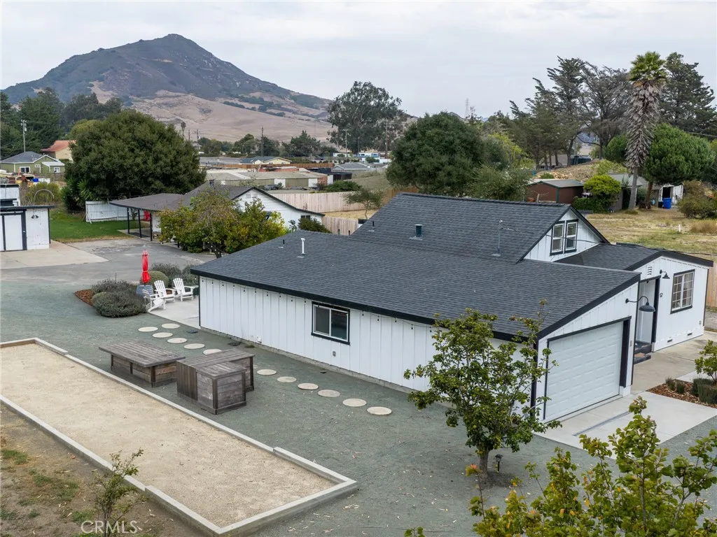 main property photo 9