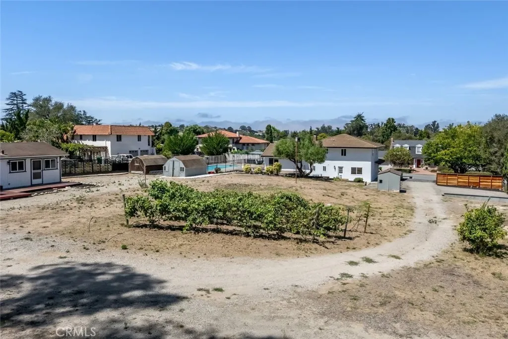 main property photo 30