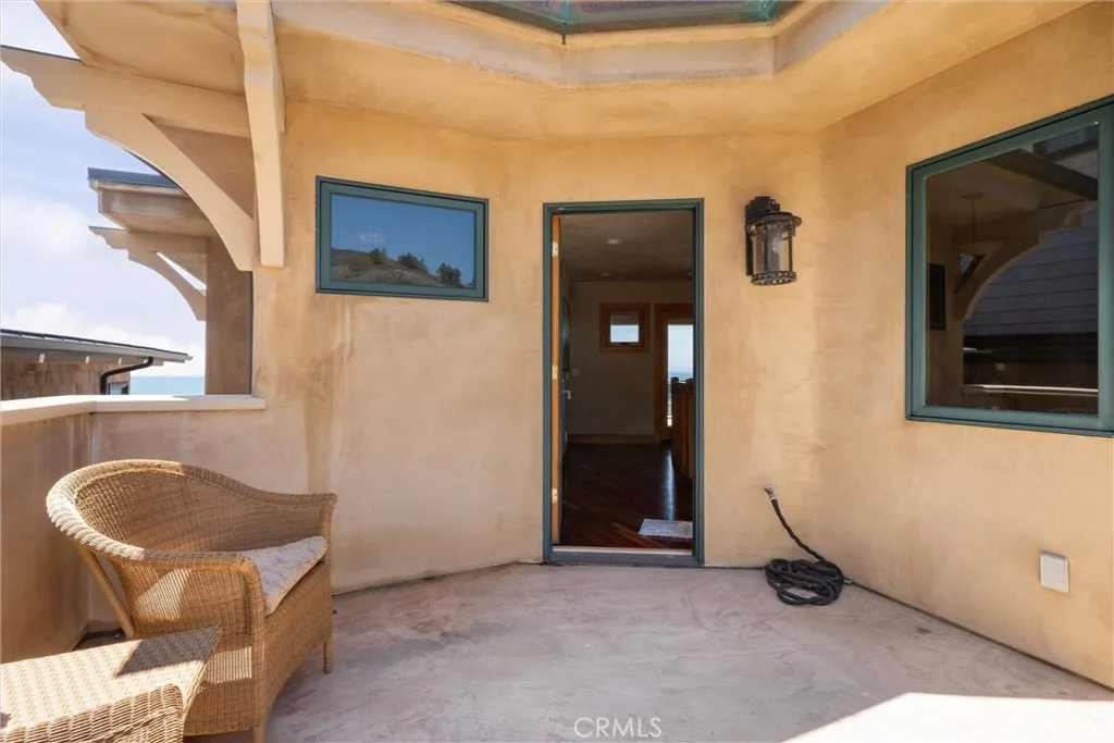 main property photo 40