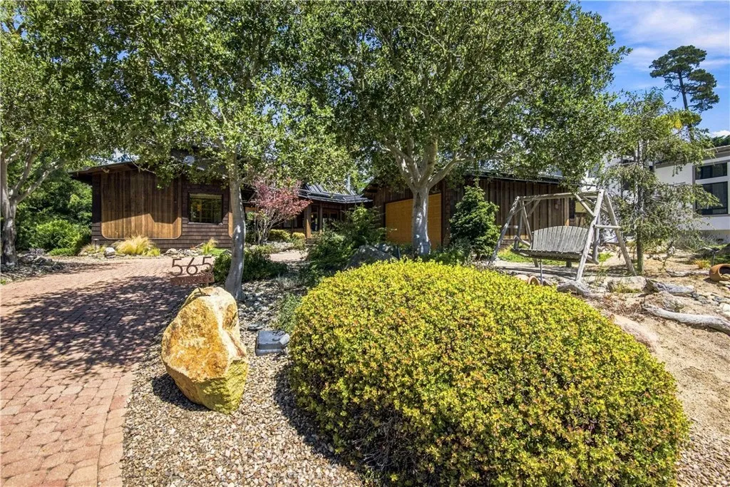 main property photo 38
