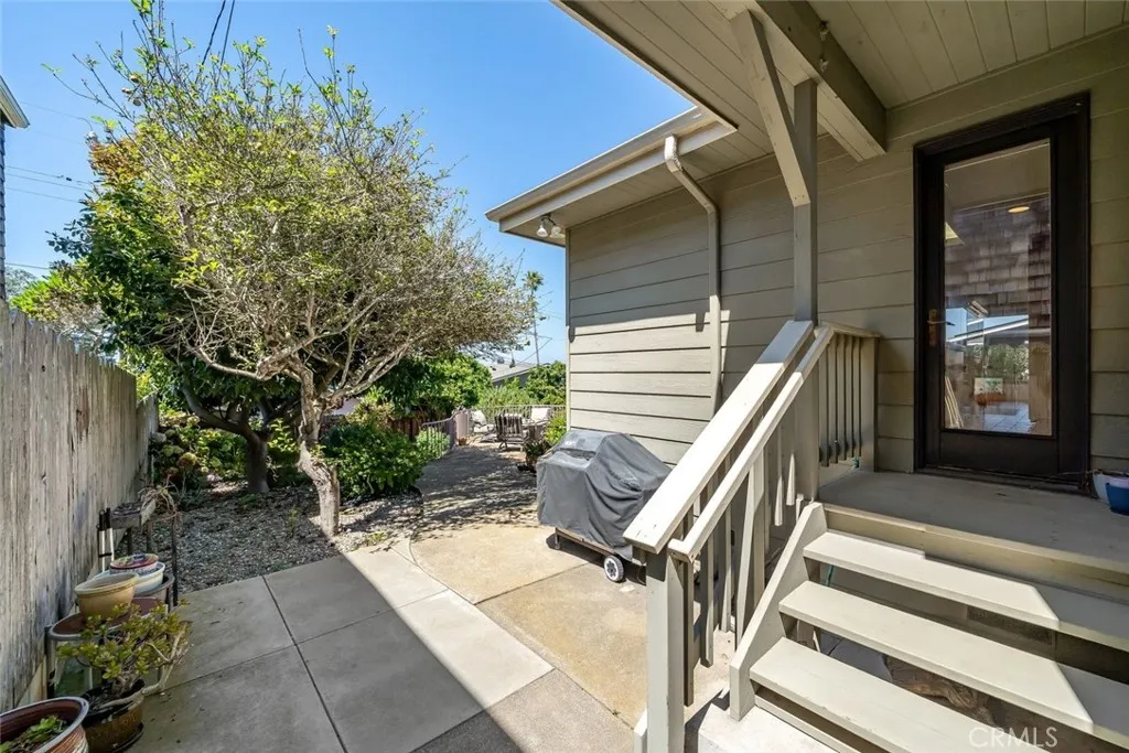 main property photo 22