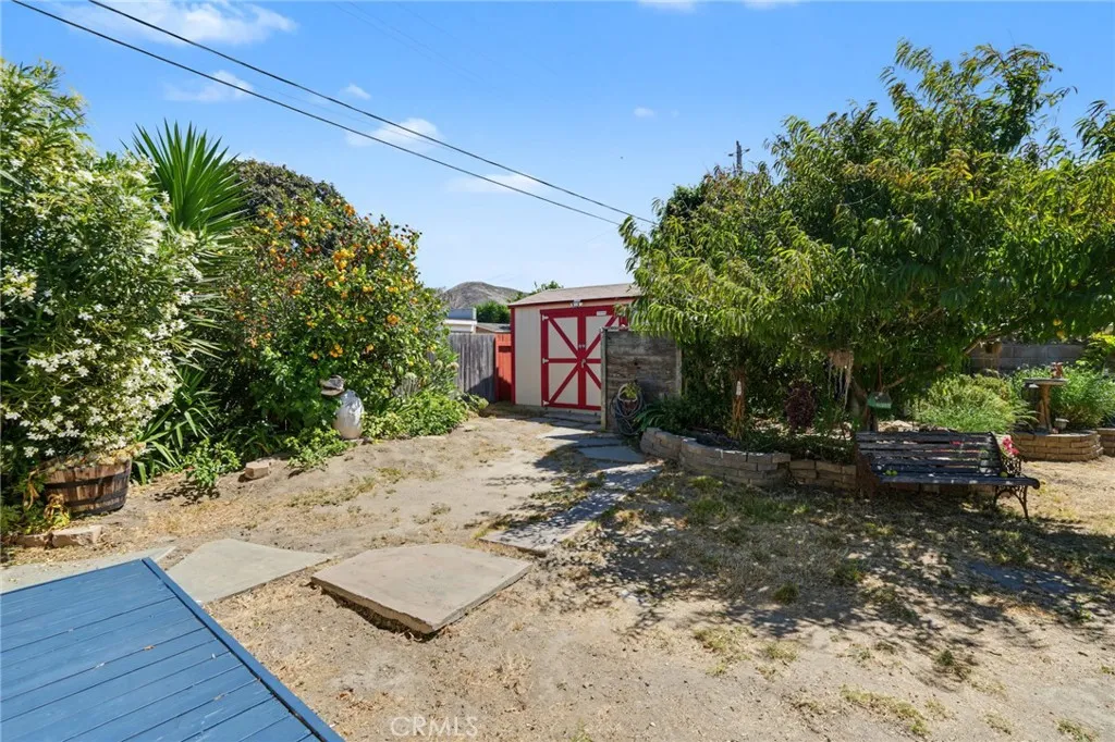 main property photo 40