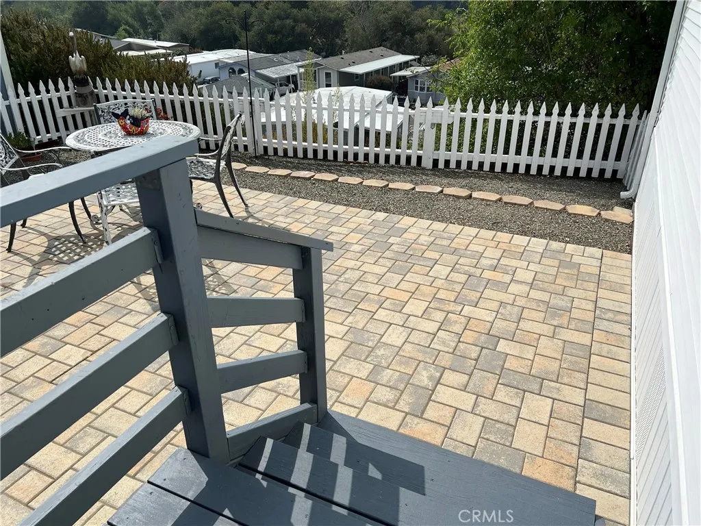 main property photo 50