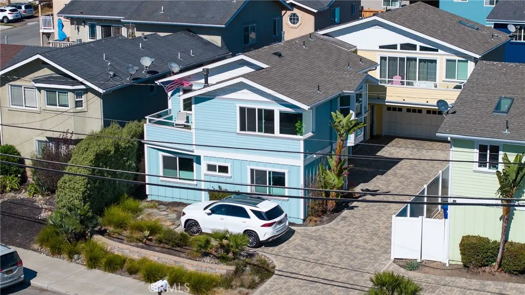 main property photo 45